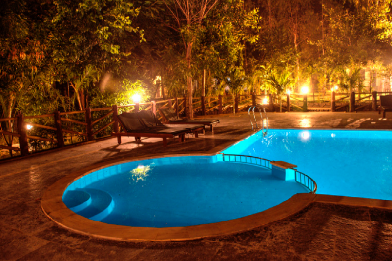 Tadoba 5 Star Hotel/Resort